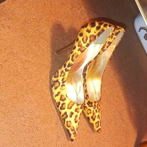 Pre-loved GUESS Pumps